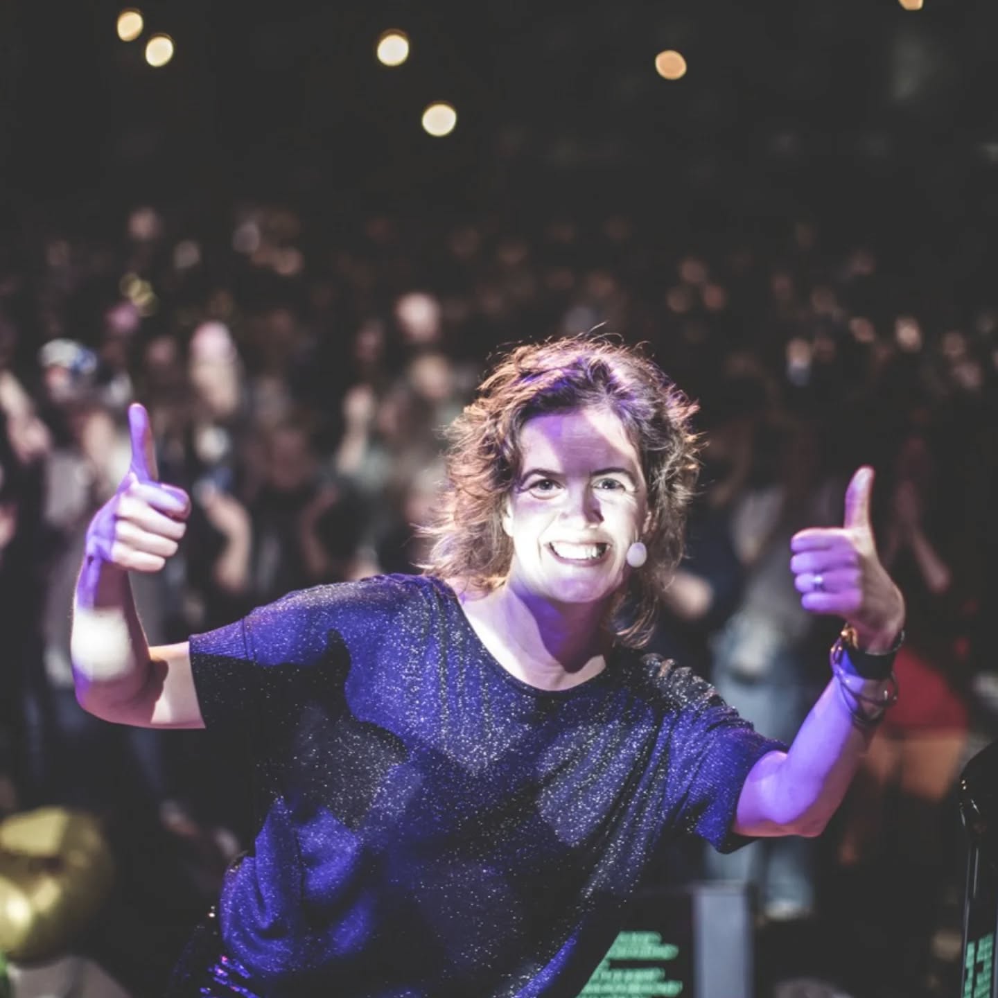 "Ik denk dat we met heel Vlaanderen, en zeker met de samenzangprojecten, meegenieten van het machtige pionierswerk dat jullie hebben neergezet. Proficiat met 10 jaar @allezchantez !" 
#trailblazer #erkenning #socialebeweging #daardoenwehetvoor #merci